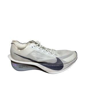 Nike vaporfly 04 White and Black Athletic Shoe size 11 Women’s